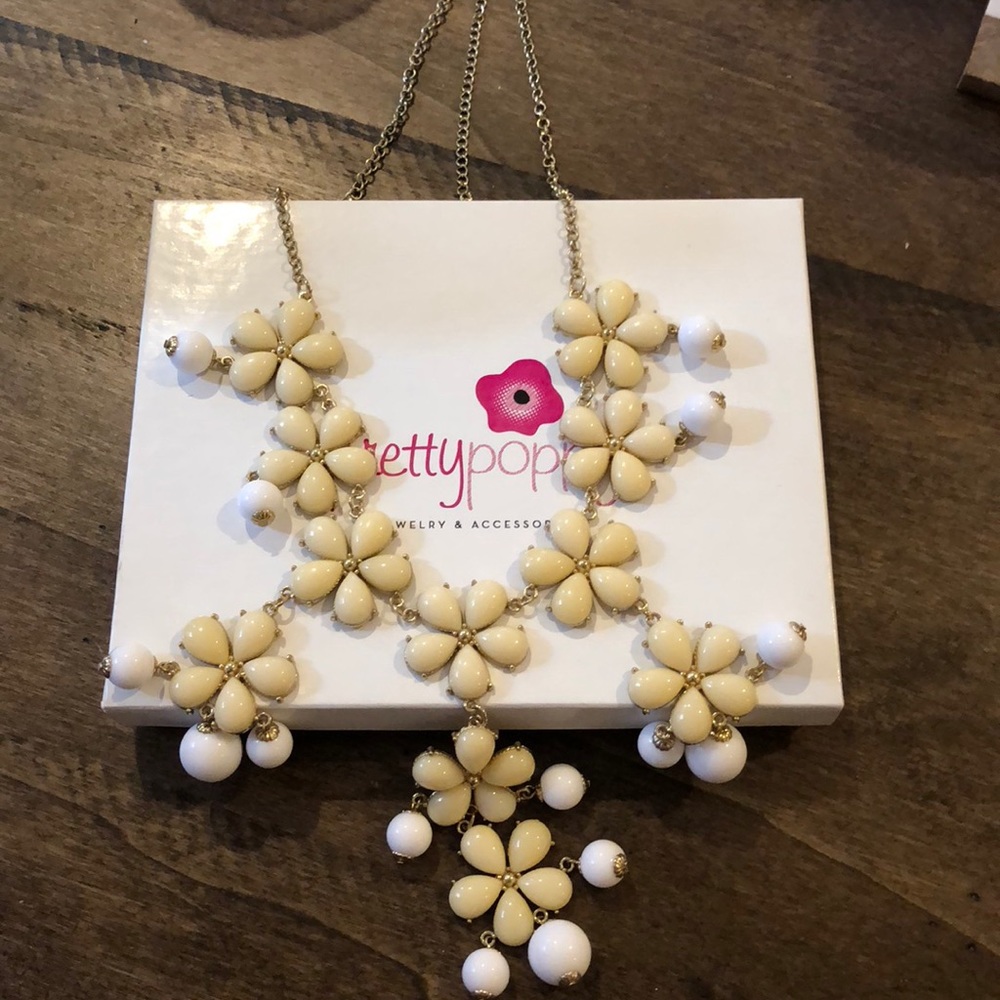 Never worn statement necklace